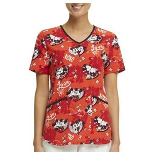 Medium New Micky & Minnie Valentines Scrub Top